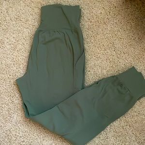 COPY - (second pair) Athleta Salutation Cargo Jogger